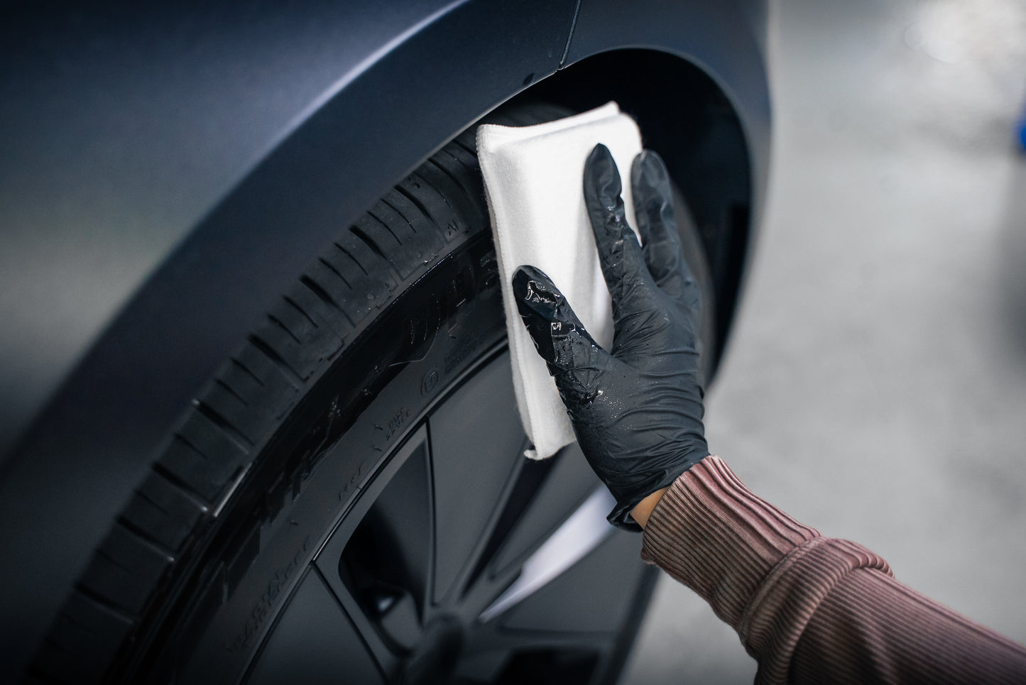 Malco Automotive Prizm™ Plus All-purpose Dressing