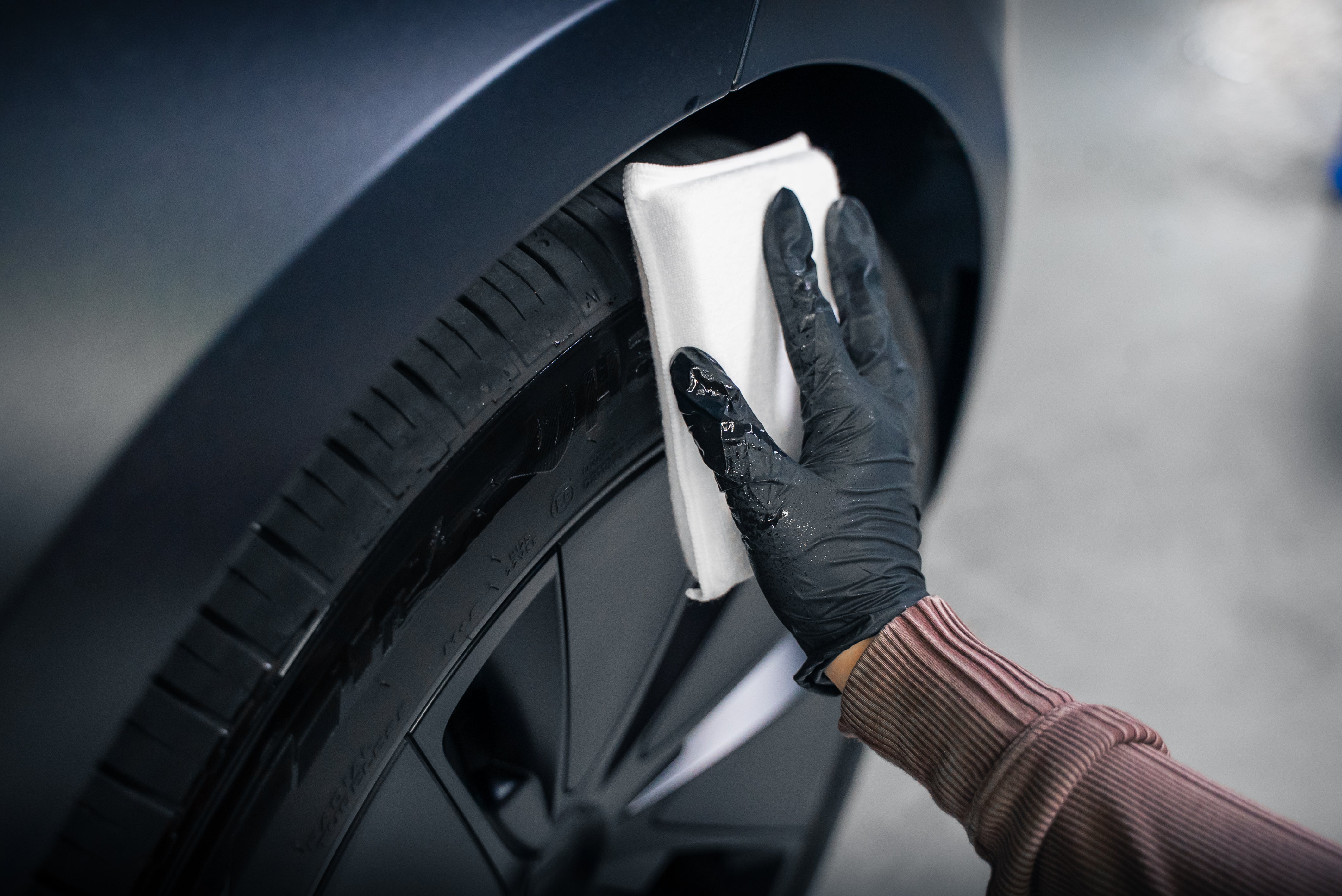Malco Automotive Prizm™ Plus All-purpose Dressing