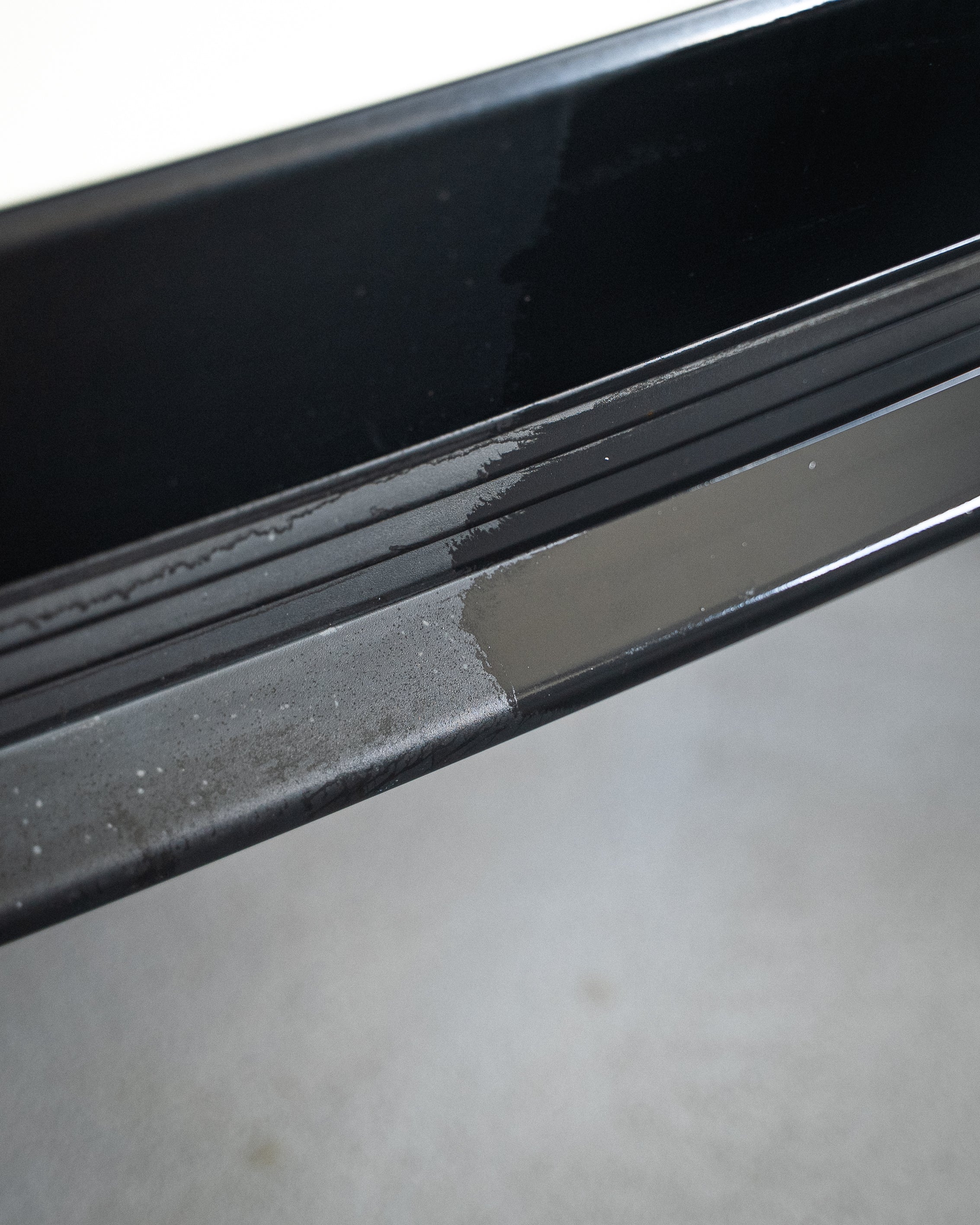 Malco Automotive Red Lightning ™ Vinyl Coating